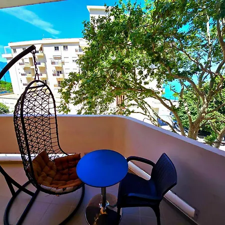 Blue Bay Front Uji Ftohte *